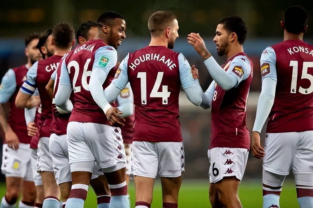 弗里克：未来四周将迎来9场比赛，我们将力争全胜（弗里克：四周九战来袭，我们力争场场拿下）