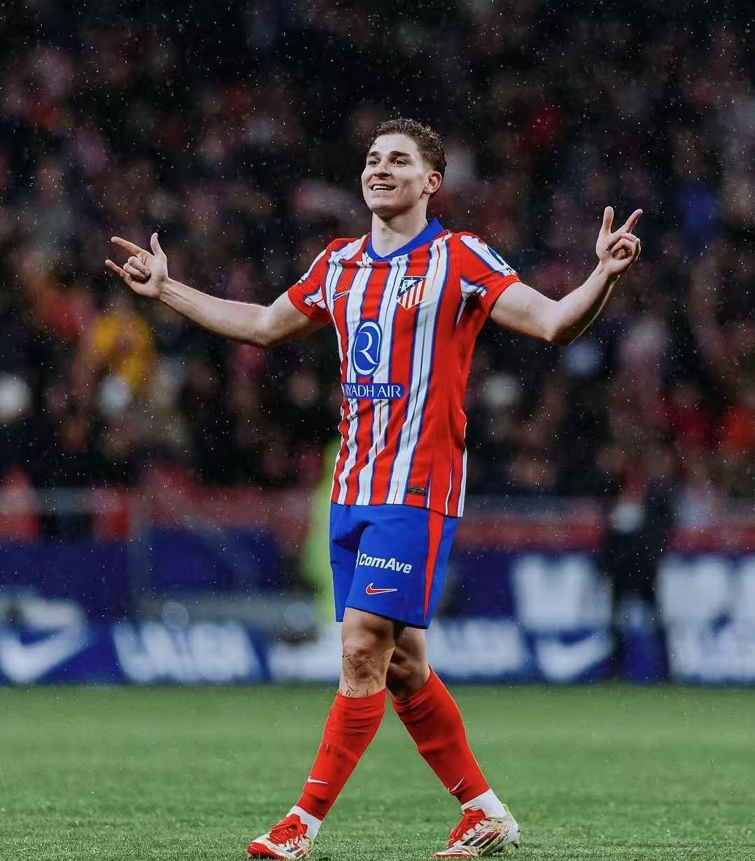 西媒：尤文、法兰克福以及斯图加特询价皇社中场苏契奇