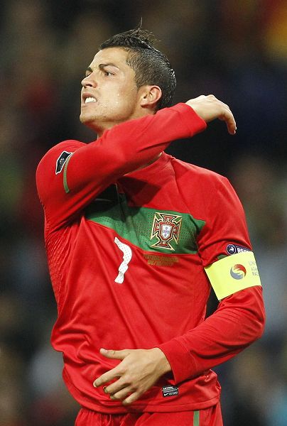 诺丁汉森林传奇约翰·罗伯逊去世，曾助森林两夺欧冠（诺丁汉森林名宿约翰·罗伯逊逝世，曾助队两夺欧冠冠军）