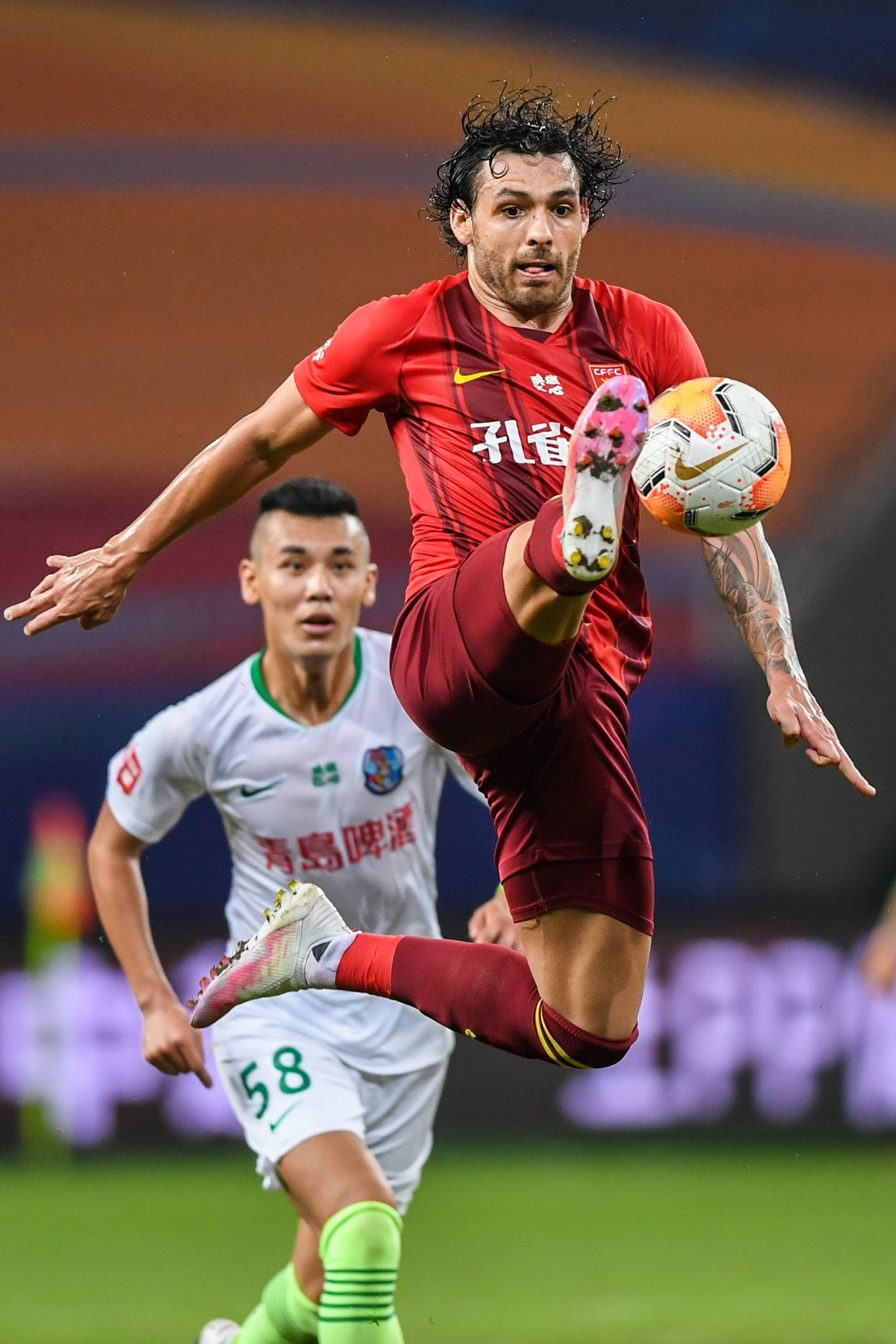 苗原：有中超球队接触韩国国脚朴镇燮，浙江队与球员有传闻（苗原爆料：中超球队已接触韩国国脚朴镇燮，浙江队与其传出合作传闻）