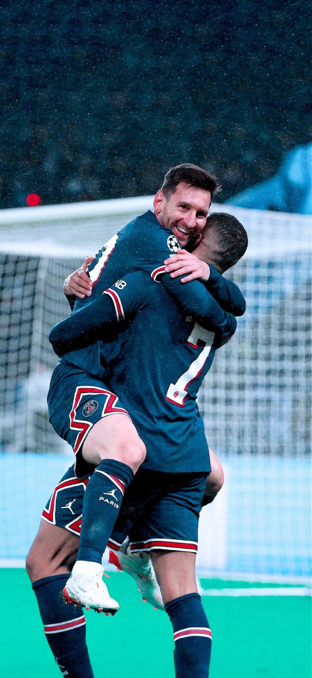 德国队主帅变相帮助巴萨？要求特尔施特根必须离队寻求出场时间，否则世界杯不带他