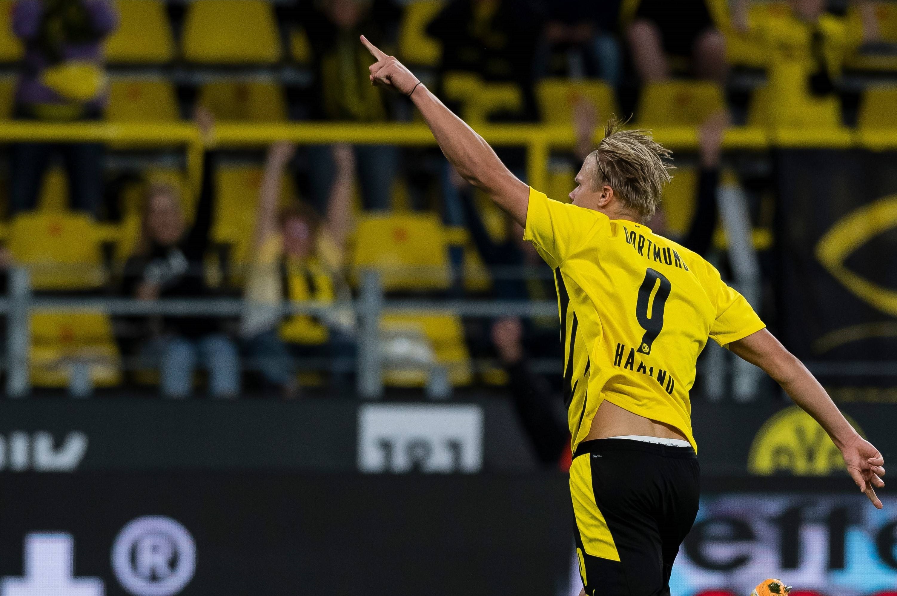 自23年2月梅西绝杀以来，巴黎首次在法甲依靠补时进球取胜