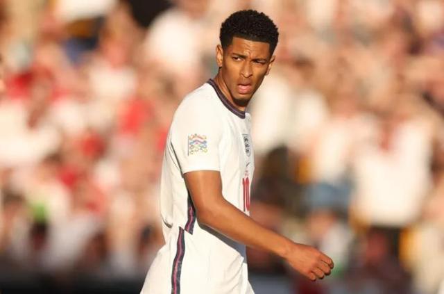 队报盛赞维蒂尼亚：他是巴黎的节拍器和新一代中场的完美代表