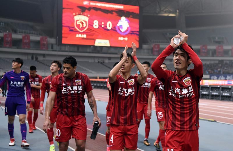 脚步不够快！首发的杨瀚森侧移被吹阻挡 4分钟不到累积2犯被换下