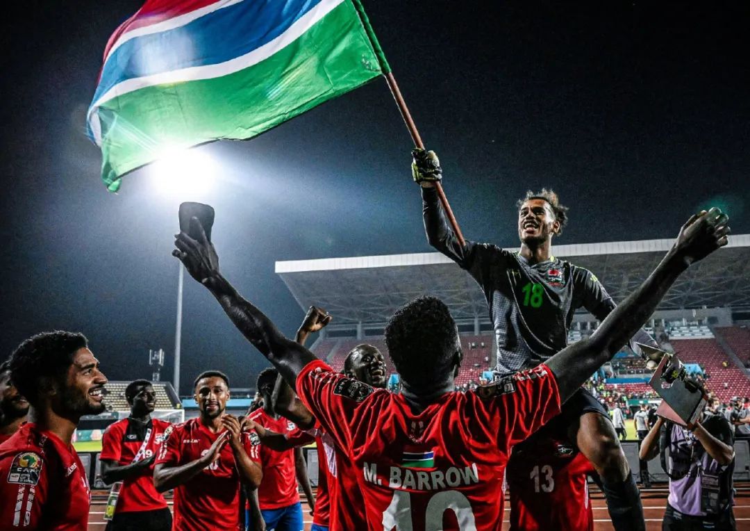 ESPN评选25岁以下的25大球星：文班力压爱德华兹高居榜首（ESPN评出U25球员前25：文班亚马力压爱德华兹登顶）