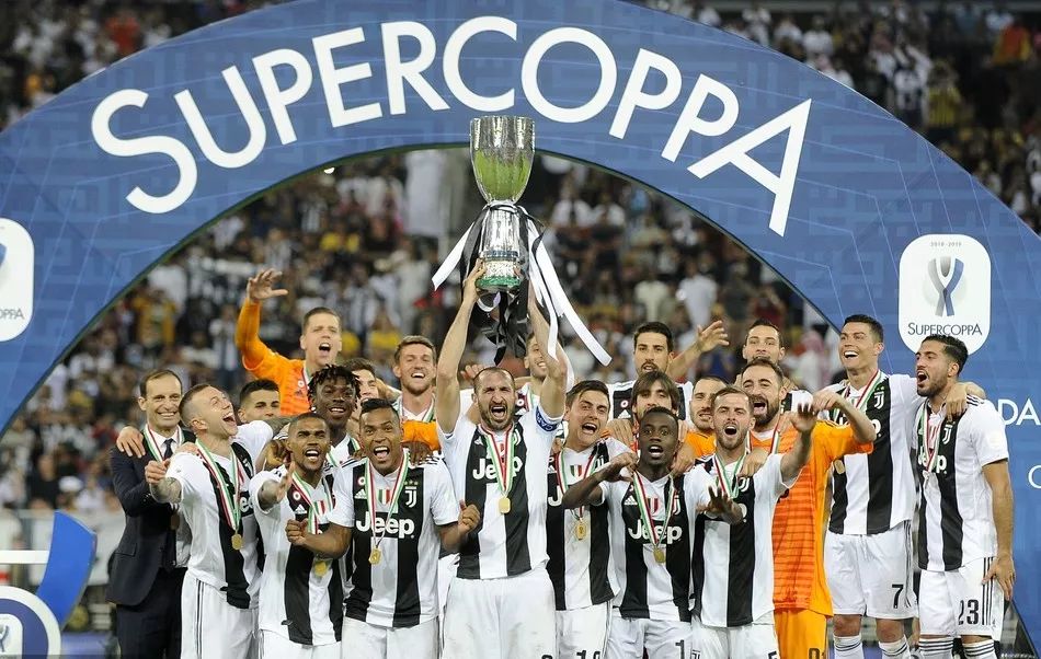 意媒：伊布曾想帮米兰签回弟媳，但被富拉尼和阿莱格里否决（意媒曝：伊布欲助米兰重签弟媳，遭富拉尼与阿莱格里否决）