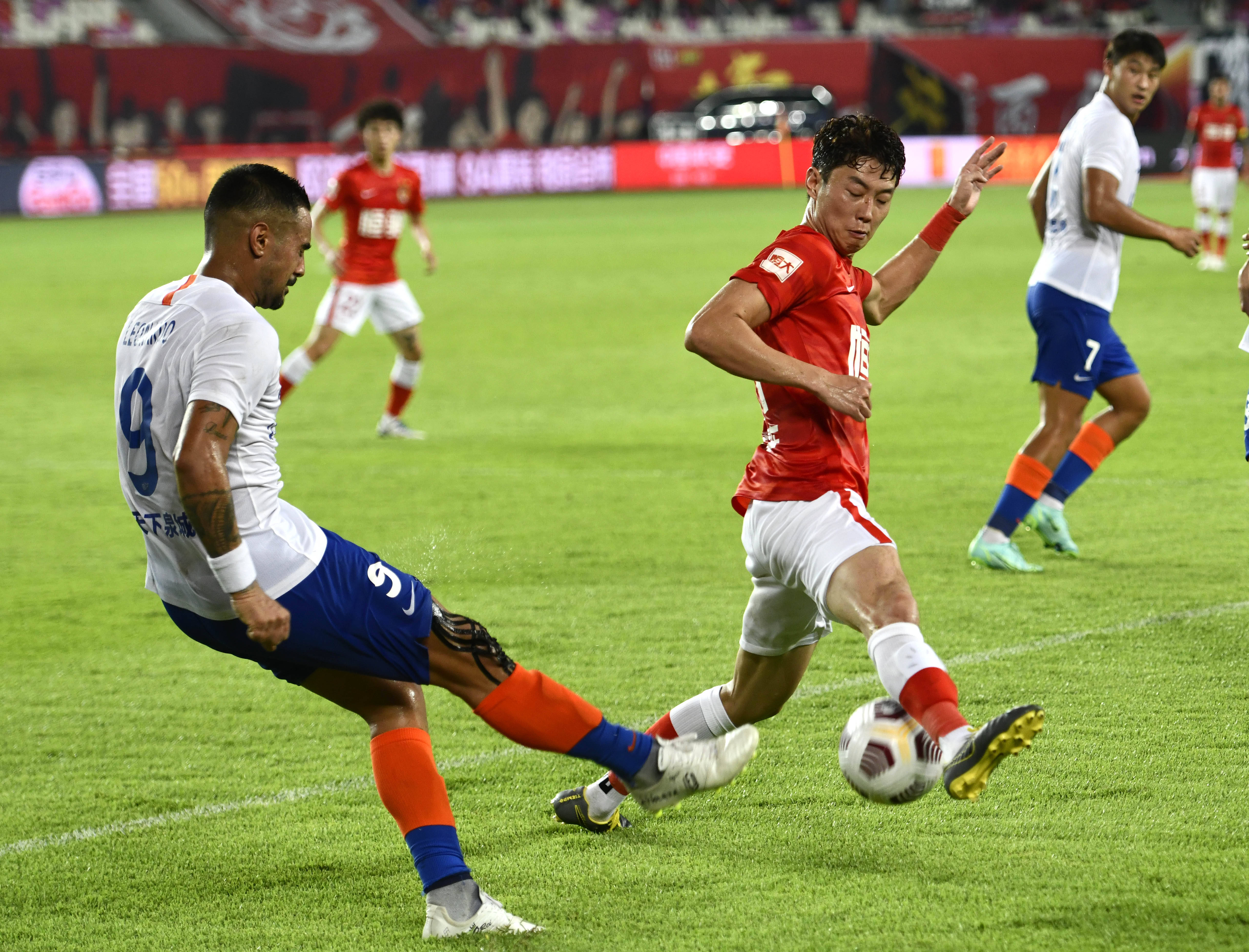 LNG官方：前JDG、FPX上单选手sheer加盟战队